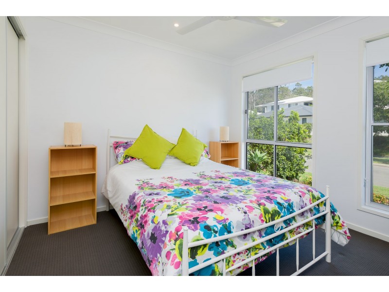 1/12 Velox Circuit, Upper Coomera QLD 4209