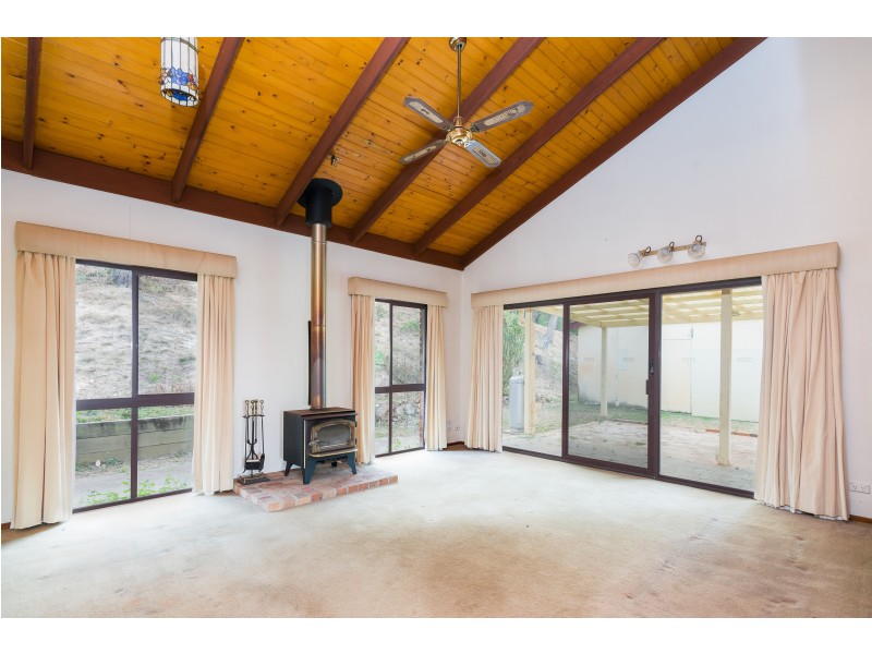 90 Courtney Drive, Upper Coomera QLD 4209