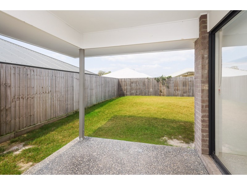 10 Ferngrove Street, Pimpama QLD 4209