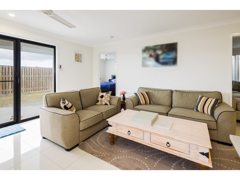 13 Sky Crescent, Pimpama QLD 4209