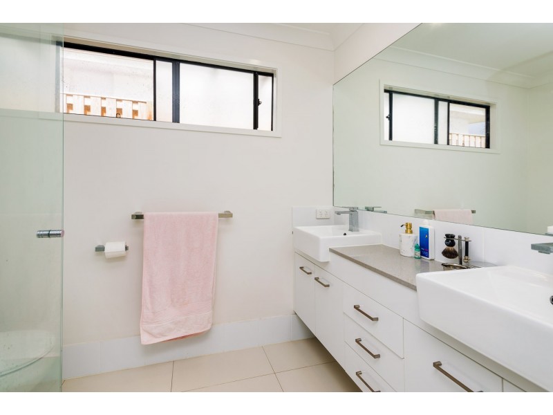 13 Sky Crescent, Pimpama QLD 4209