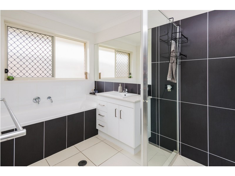 40 Cummings Circuit, Willow Vale QLD 4209