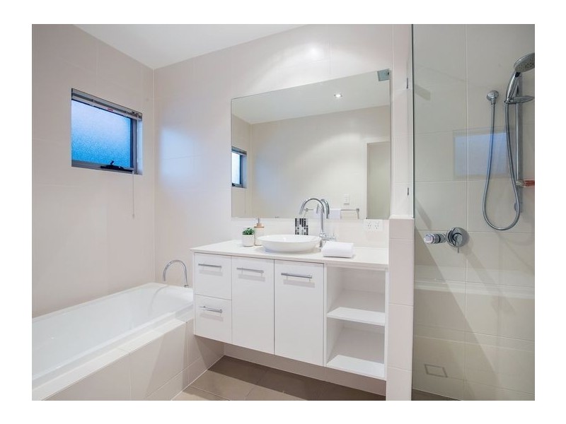 27 ELUSIVE ROAD, Coomera Waters QLD 4209