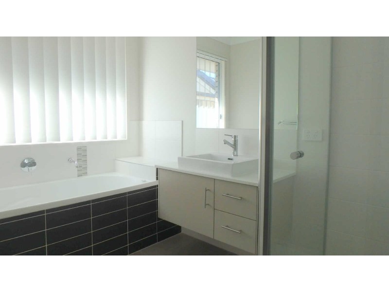 23 Avondale Drive, Pimpama QLD 4209