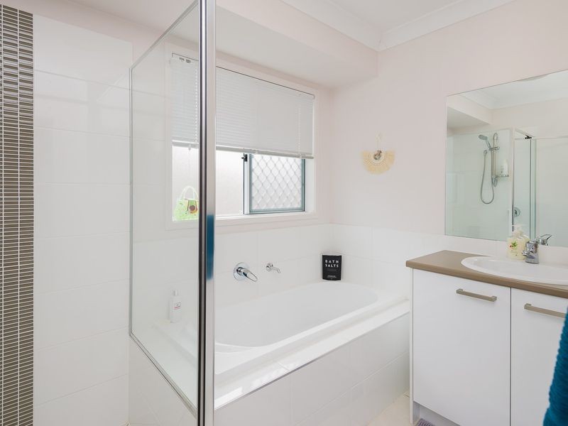 15 Parkvista Circuit, Coomera QLD 4209