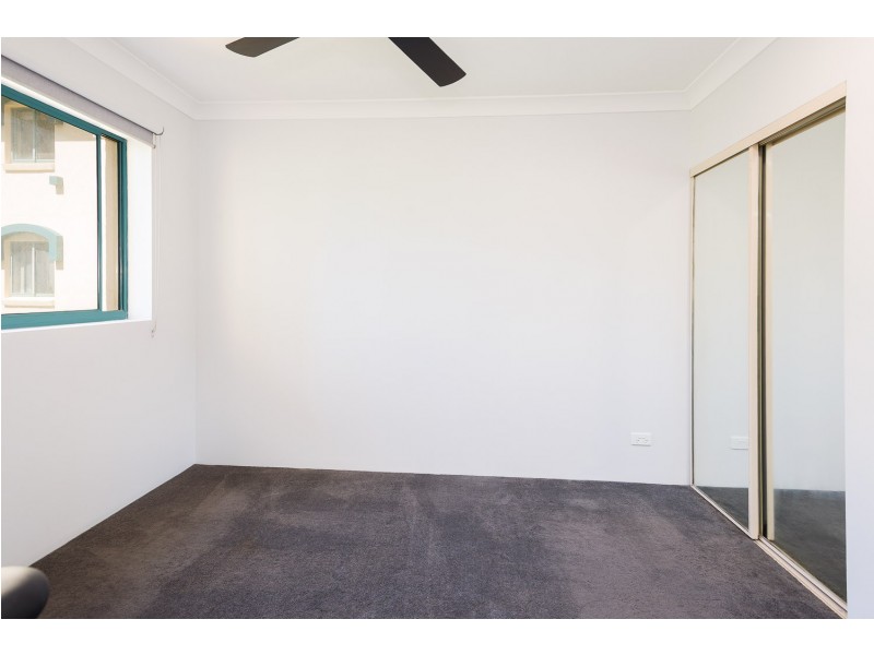 10/12 Monte Carlo Avenue, Surfers Paradise QLD 4217