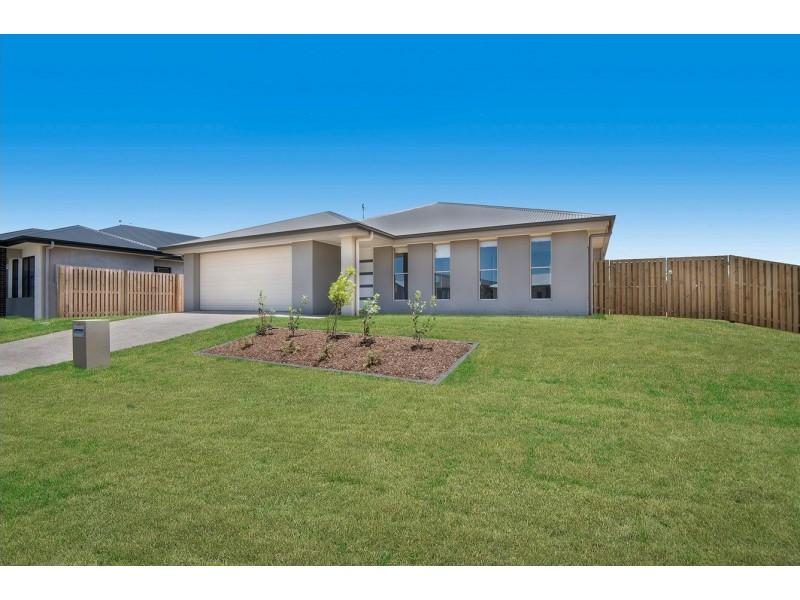 24 Stinson Circuit, Coomera QLD 4209