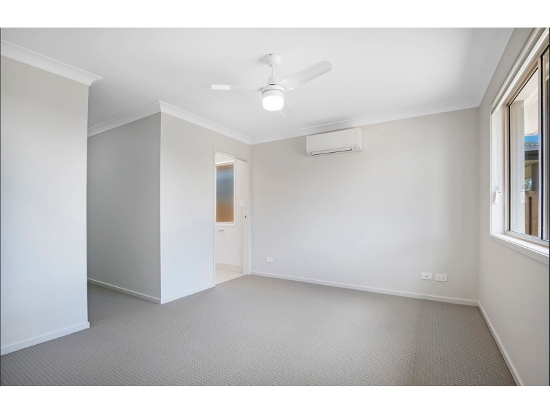 24 Stinson Circuit, Coomera QLD 4209