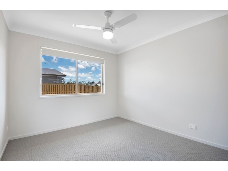 24 Stinson Circuit, Coomera QLD 4209