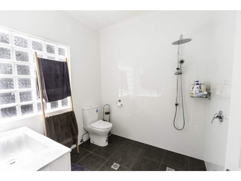 1166 Tamborine Oxenford Road, Wongawallan QLD 4210