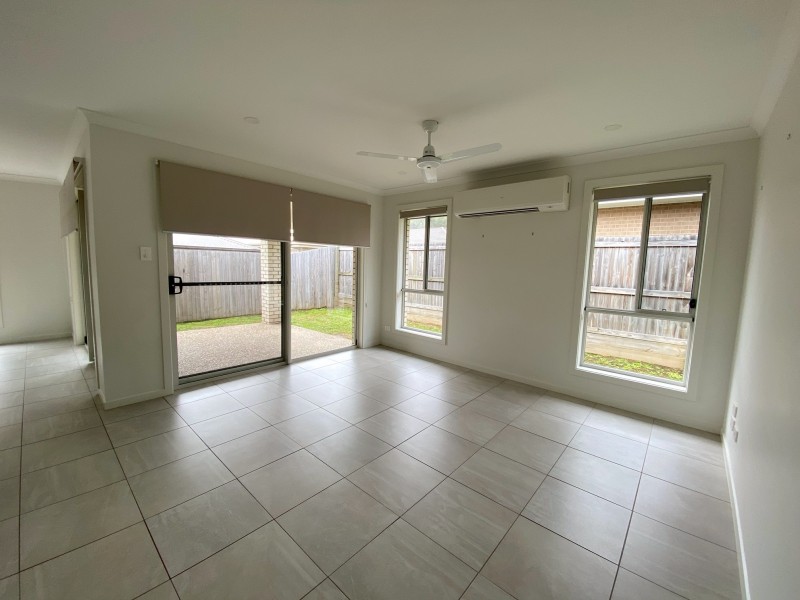 54 Cummings Circuit, Willow Vale QLD 4209
