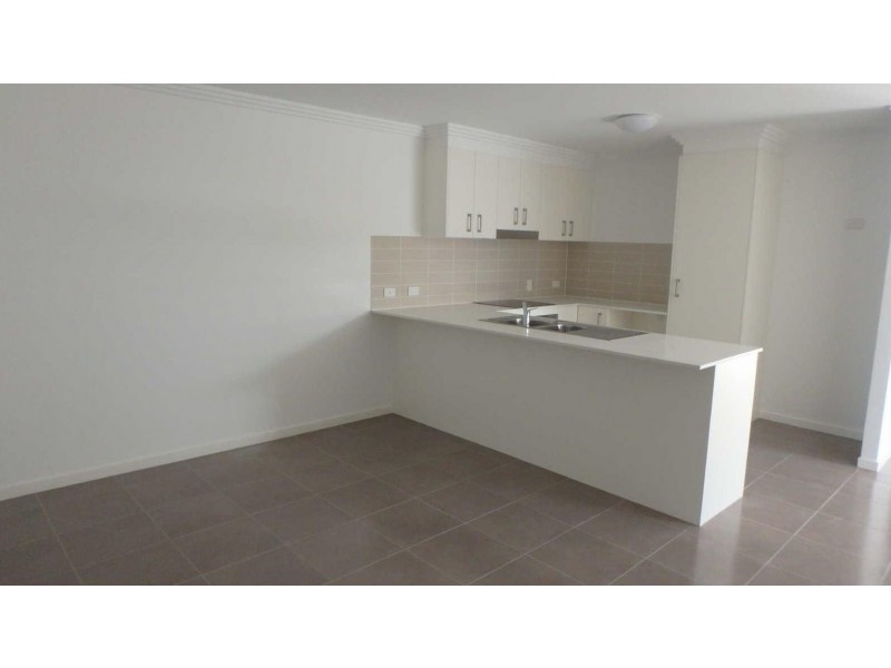 1/24 Velox Circuit, Upper Coomera QLD 4209