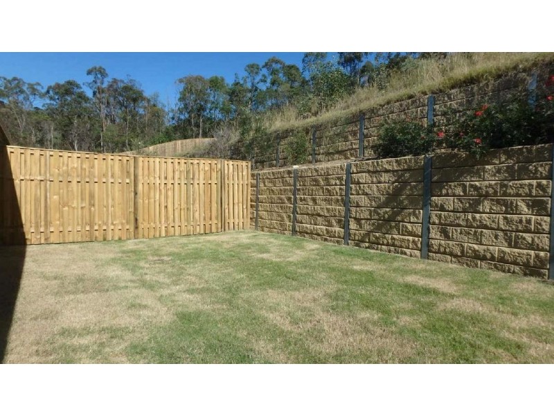 1/24 Velox Circuit, Upper Coomera QLD 4209