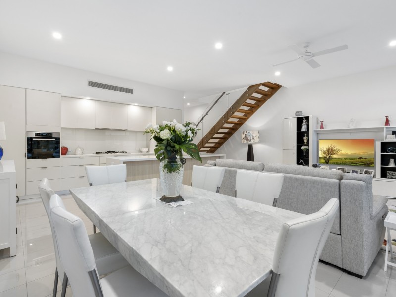 34 Northwater Drive, Hope Island QLD 4212