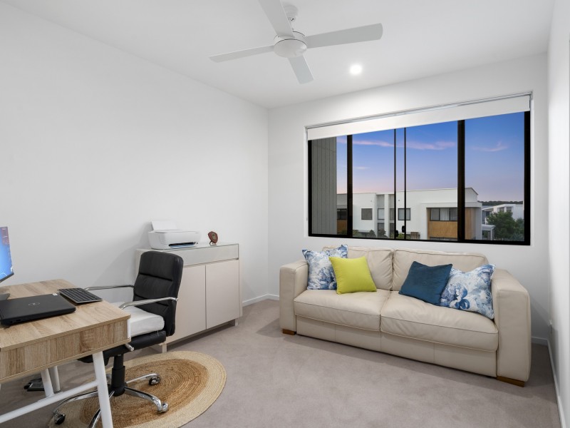 34 Northwater Drive, Hope Island QLD 4212