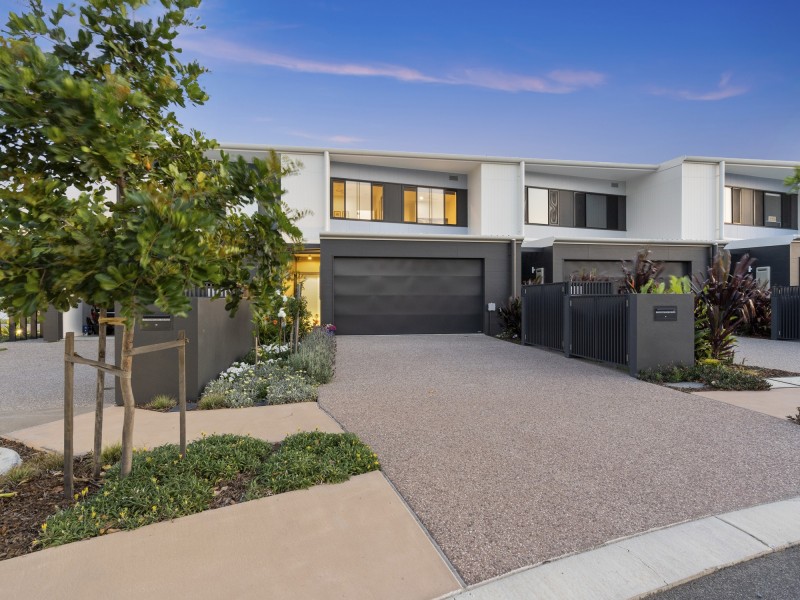34 Northwater Drive, Hope Island QLD 4212