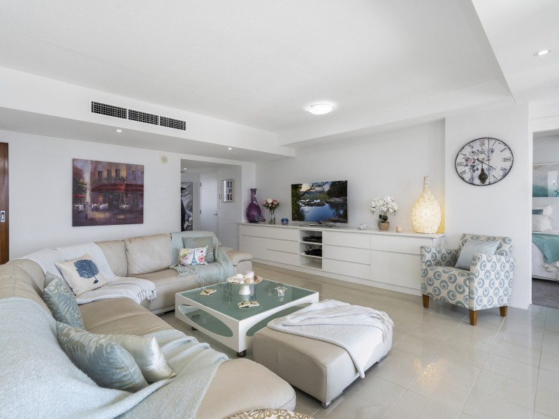 24/19 Mermaid Avenue, Mermaid Beach QLD 4218