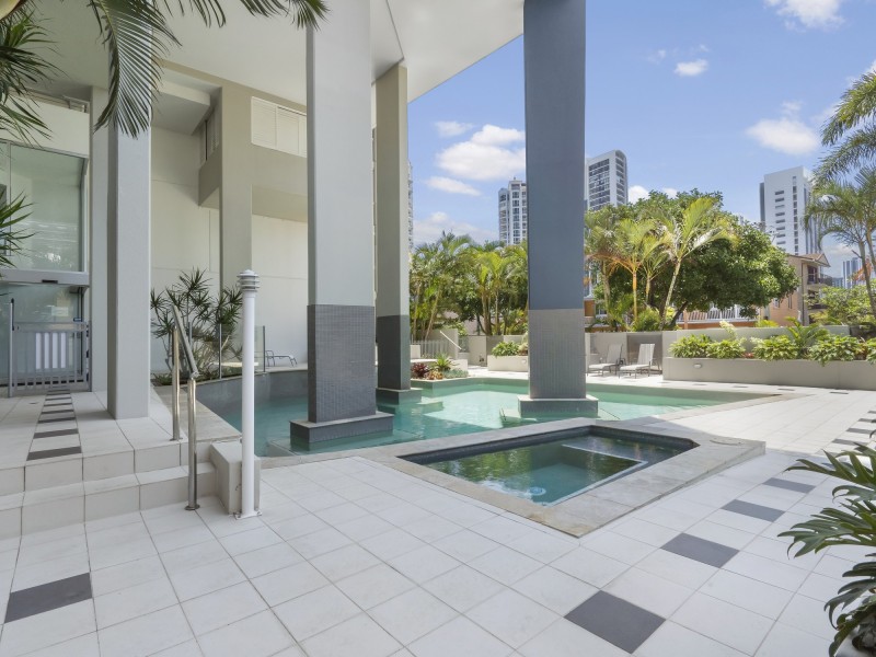 24/19 Mermaid Avenue, Mermaid Beach QLD 4218