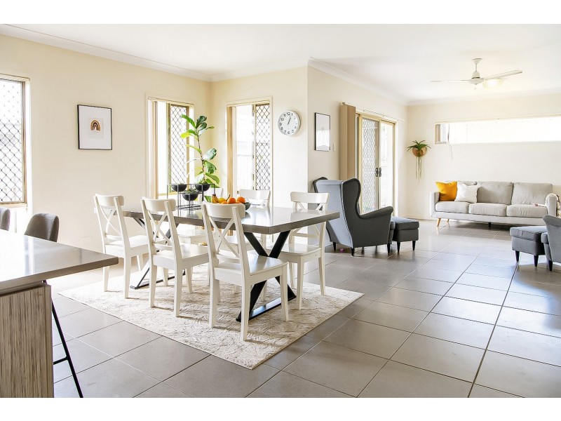 17 Severn Street, Coomera QLD 4209