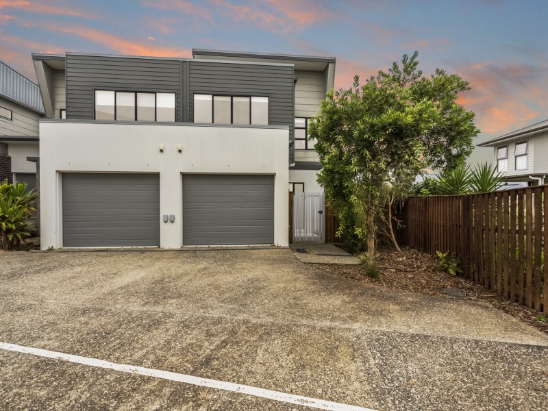 4/4 Mala Court, Coomera QLD 4209