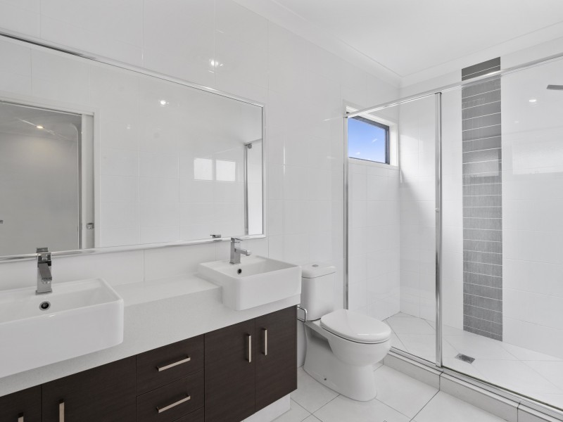 4/4 Mala Court, Coomera QLD 4209
