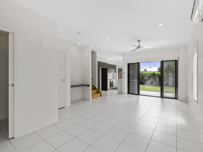 4/4 Mala Court, Coomera QLD 4209