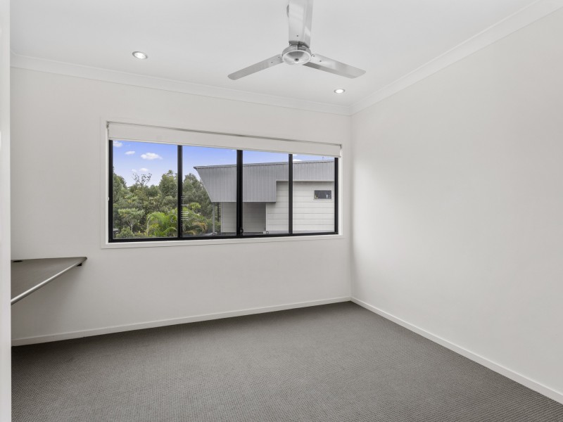 4/4 Mala Court, Coomera QLD 4209