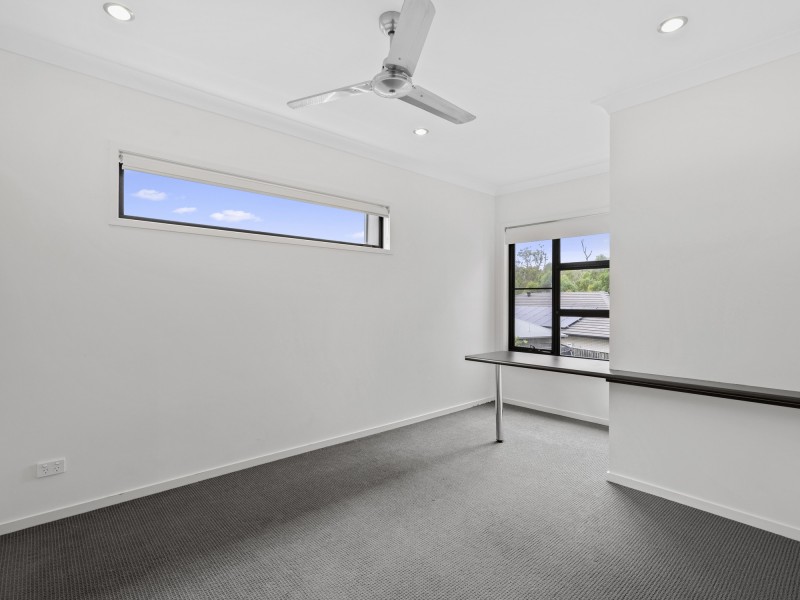 4/4 Mala Court, Coomera QLD 4209