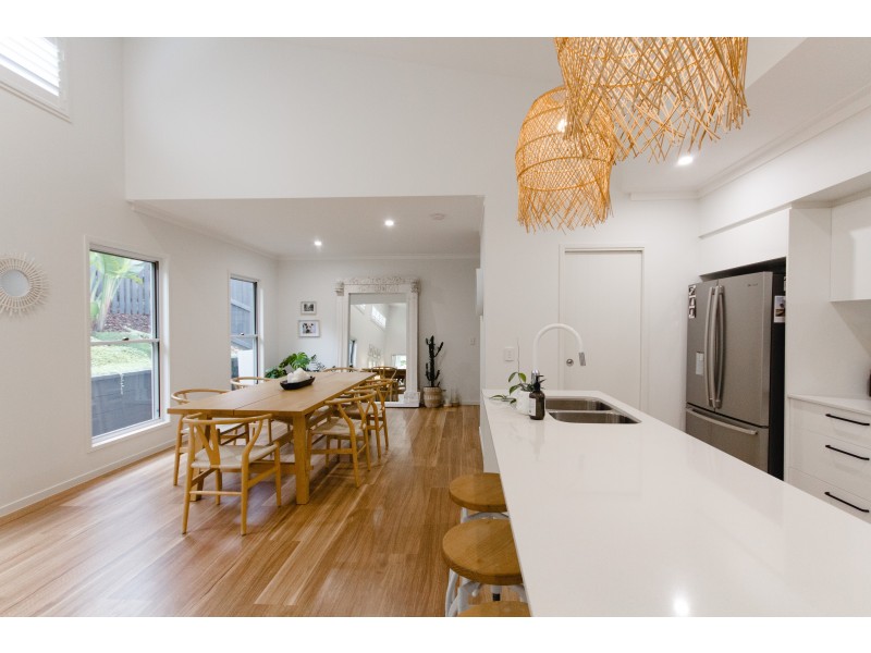 36 Summerstone Place, Maudsland QLD 4210