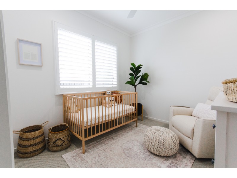 36 Summerstone Place, Maudsland QLD 4210
