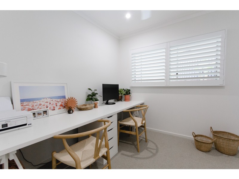 36 Summerstone Place, Maudsland QLD 4210