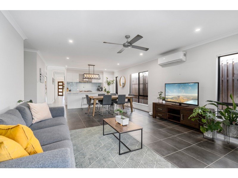 21 Moorinya Circuit, Pimpama QLD 4209