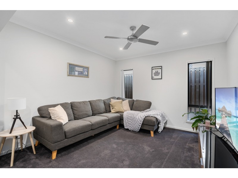 21 Moorinya Circuit, Pimpama QLD 4209