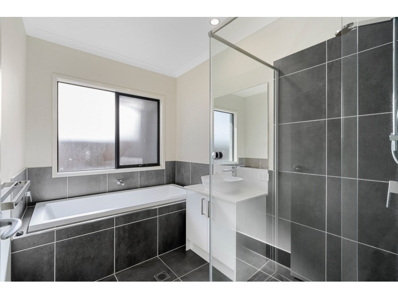 21 Moorinya Circuit, Pimpama QLD 4209