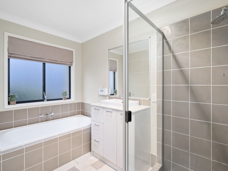 42 Bridie Drive, Upper Coomera QLD 4209