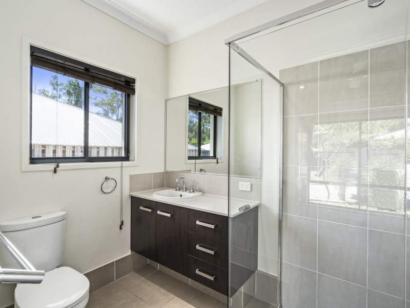 33 Dorretti Circuit, Upper Coomera QLD 4209