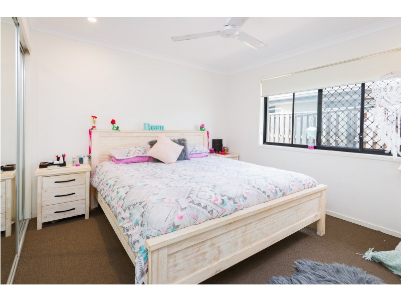 55 Ningaloo Drive, Pimpama QLD 4209