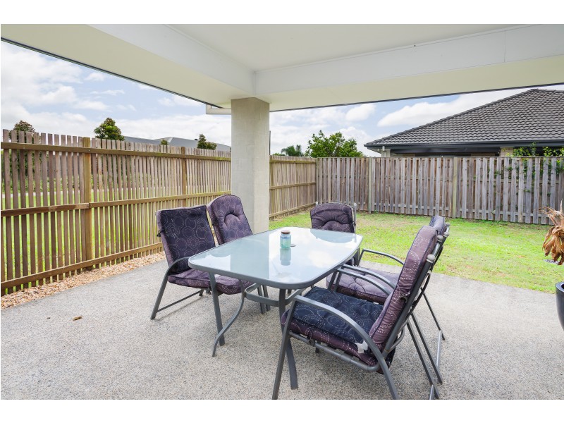 55 Ningaloo Drive, Pimpama QLD 4209