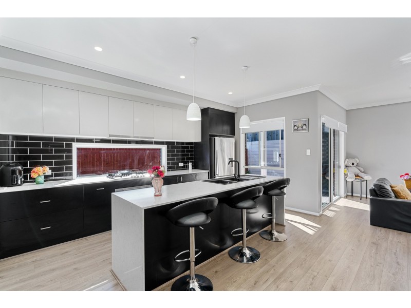 52 Matasha Crescent, Pimpama QLD 4209
