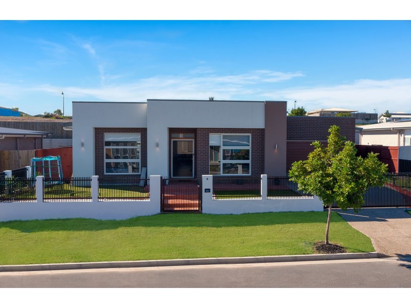 52 Matasha Crescent, Pimpama QLD 4209