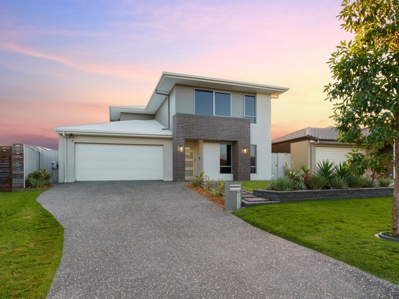 14 Whitsunday Circuit, Pimpama QLD 4209