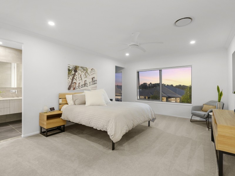 14 Whitsunday Circuit, Pimpama QLD 4209