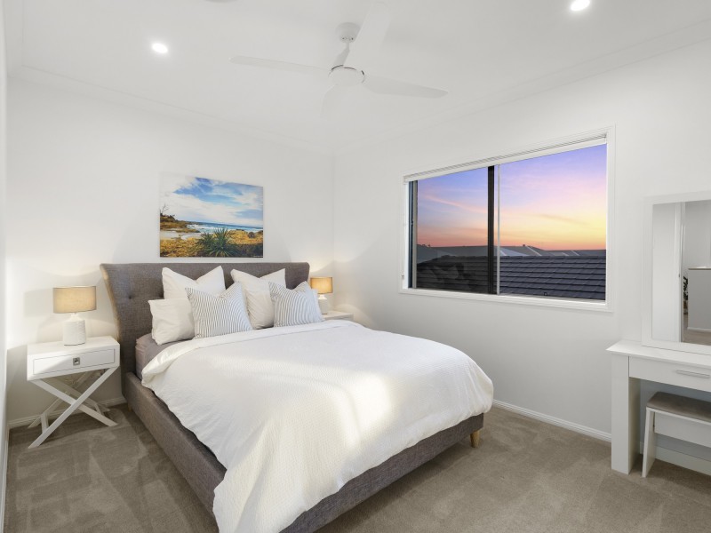 14 Whitsunday Circuit, Pimpama QLD 4209