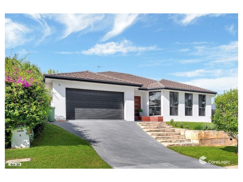 4 Yarra Place, Pacific Pines QLD 4211