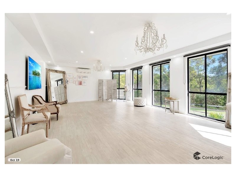 4 Yarra Place, Pacific Pines QLD 4211