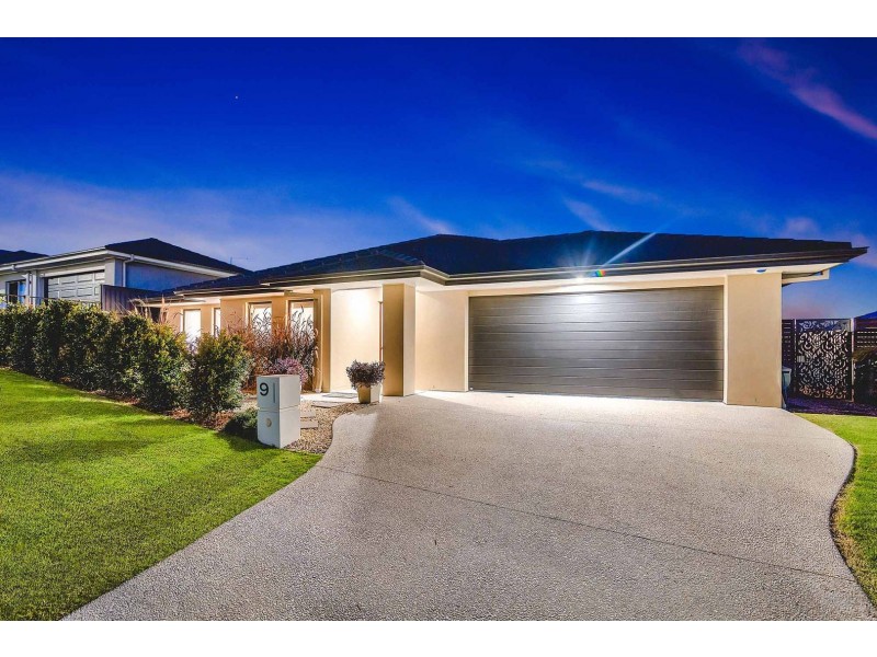 9 Beilby Crescent, Pimpama QLD 4209