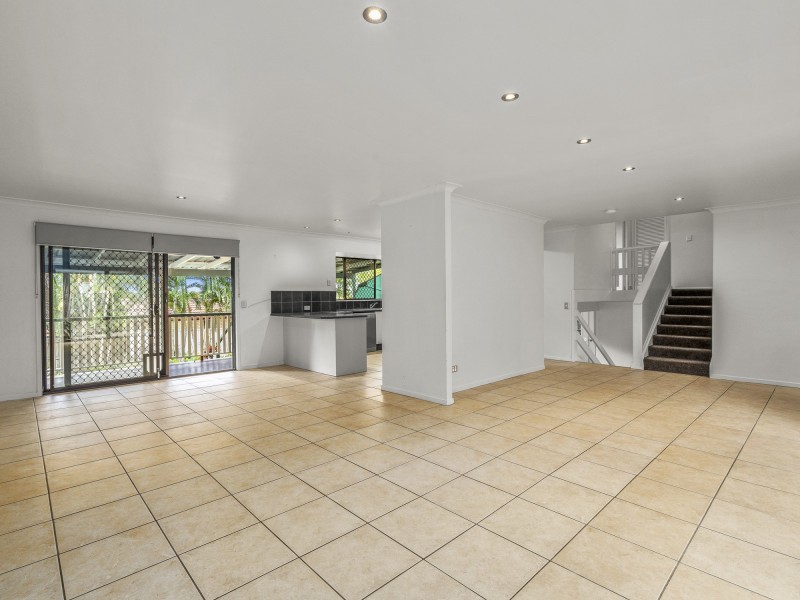 21 Barradine Crescent, Helensvale QLD 4212