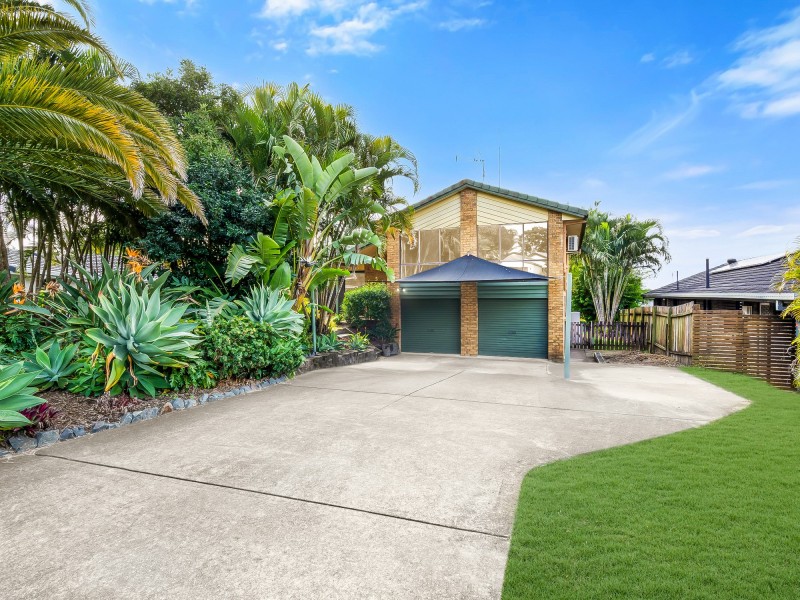 21 Barradine Crescent, Helensvale QLD 4212