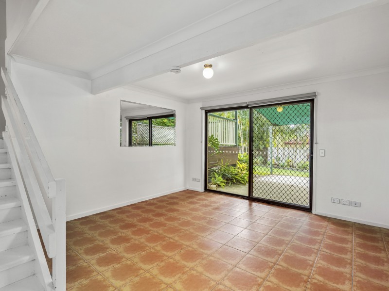 21 Barradine Crescent, Helensvale QLD 4212