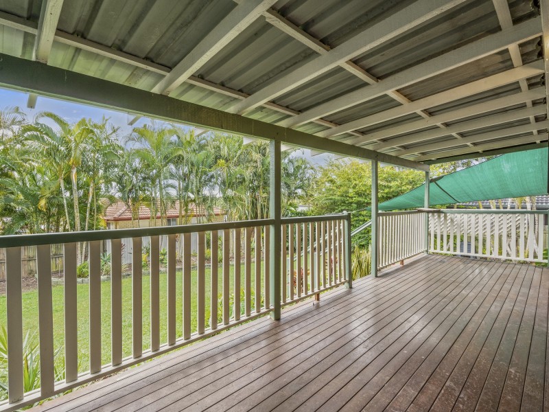 21 Barradine Crescent, Helensvale QLD 4212